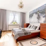 Apartment Komandorska Sea Breeze By Bookinghost *
