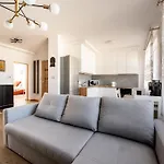 Apartment Komandorska Sea Breeze By Bookinghost *
