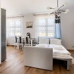 Apartment Komandorska Sea Breeze By Bookinghost *